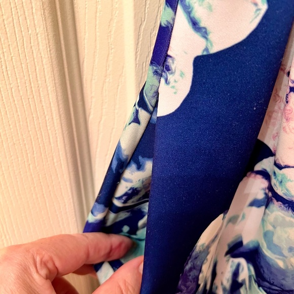 APT. 9 Dress Size M Scuba Diving Material with Pockets - Picture 3 of 5